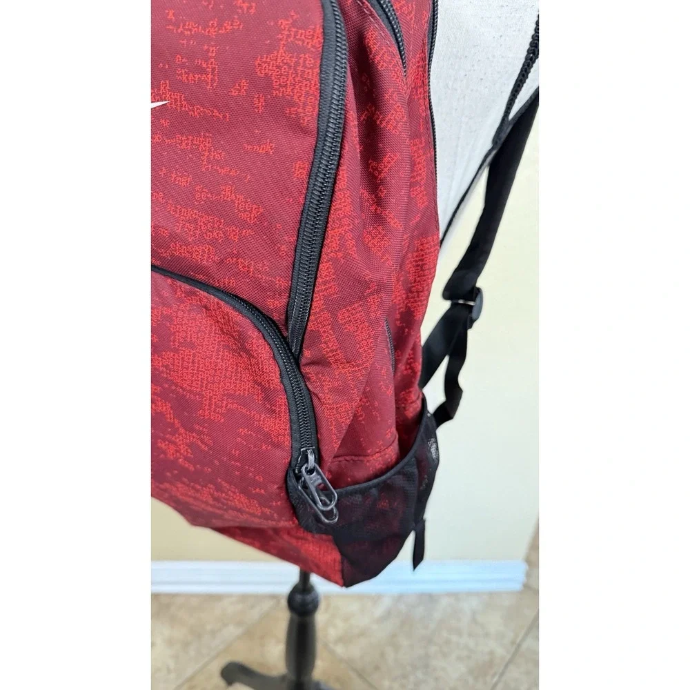 Nike Brasilia 9.5 training backpack‎ red print